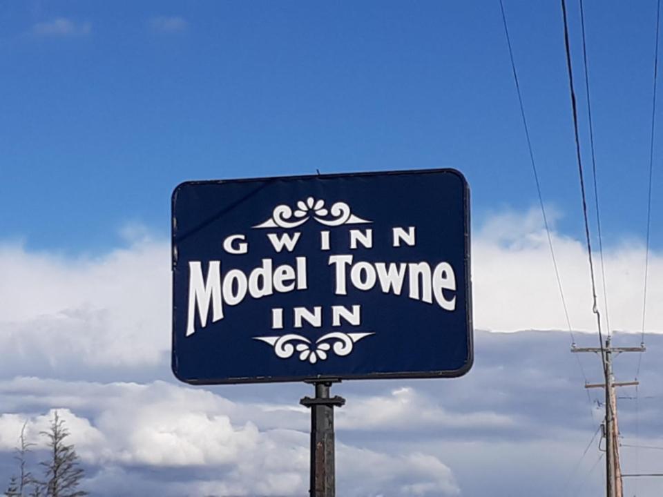 Model Towne Inn Motel Gwinn エクステリア 写真